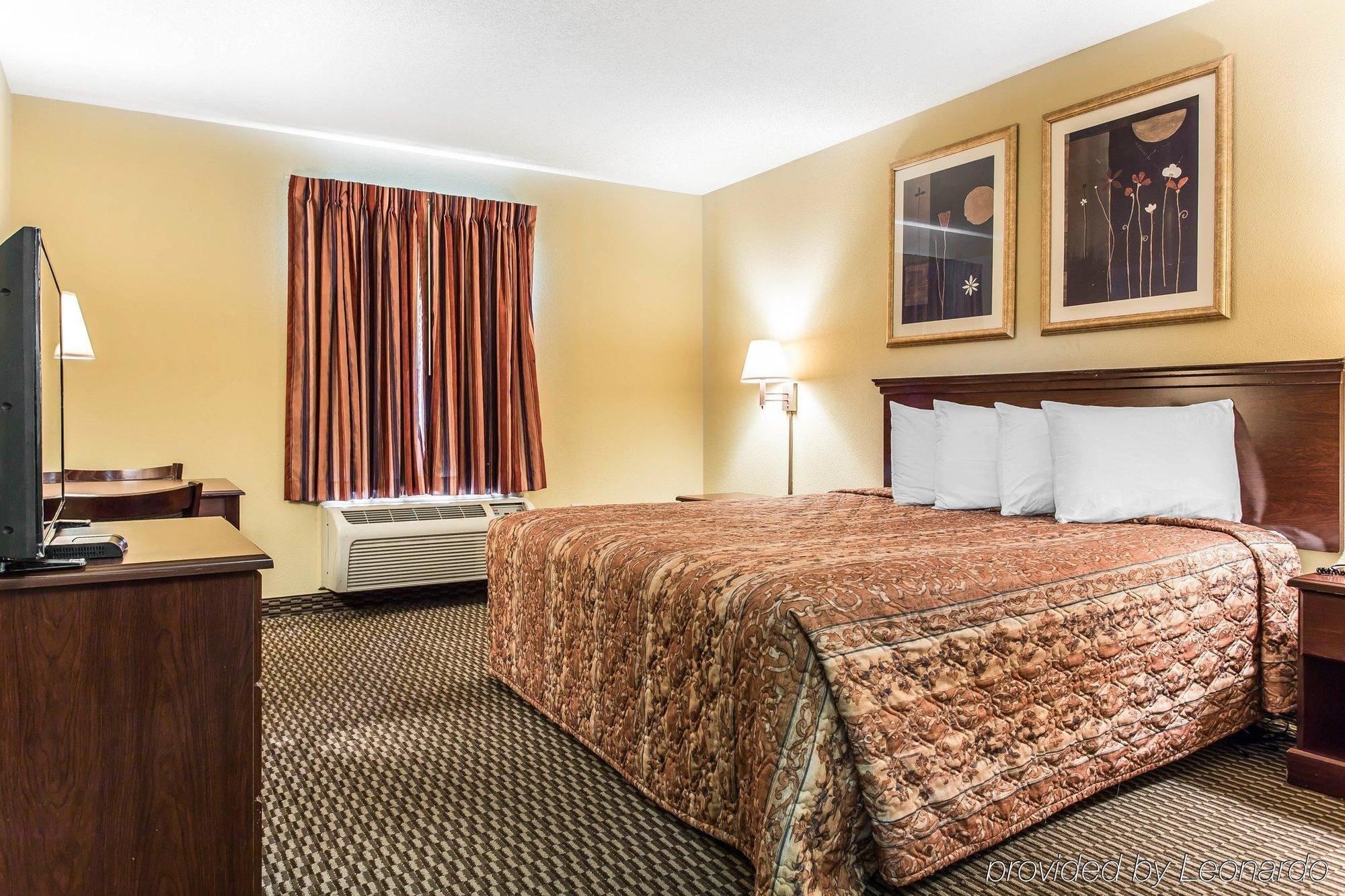 Rodeway Inn 森林公园 外观 照片