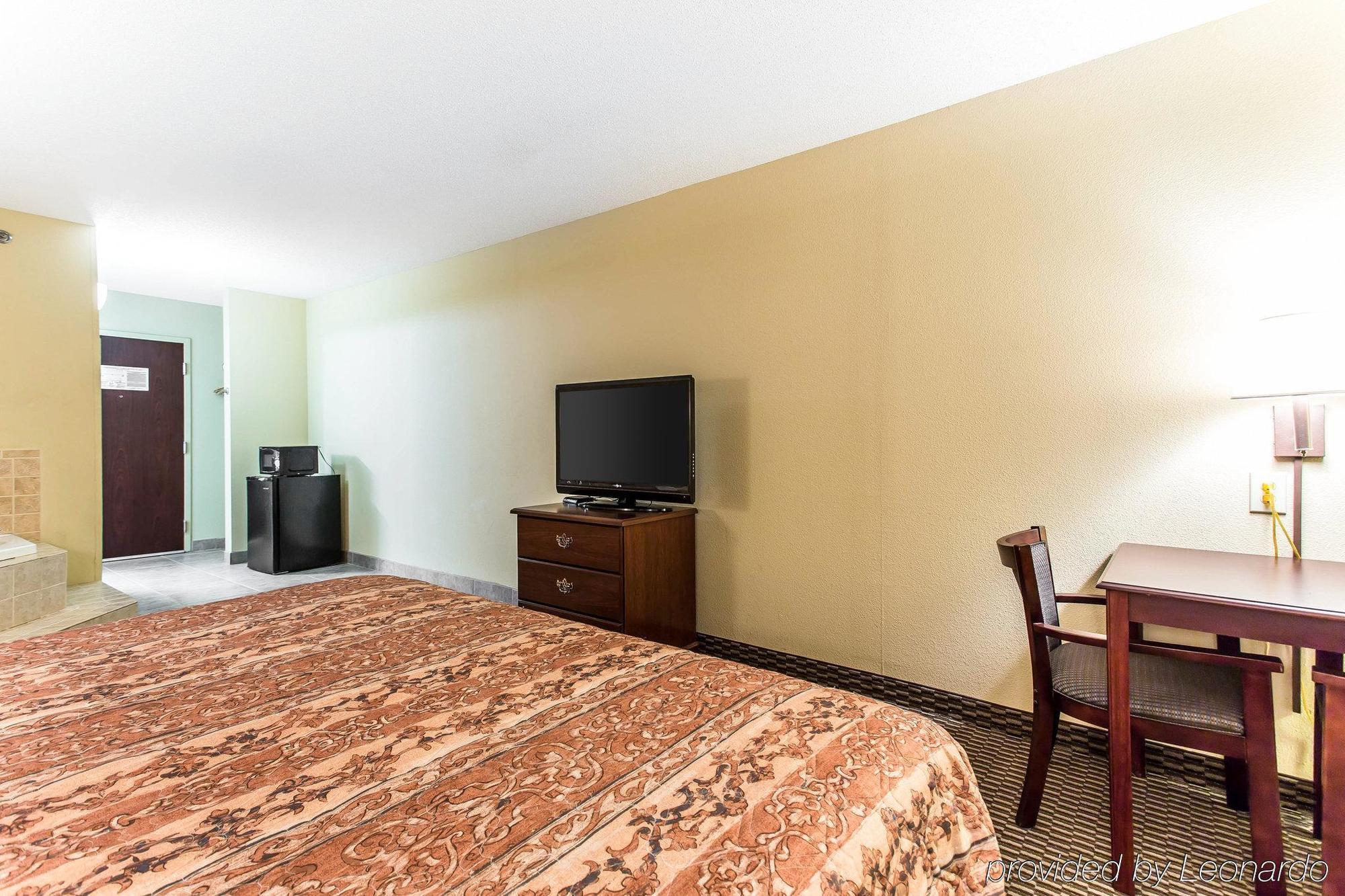 Rodeway Inn 森林公园 外观 照片